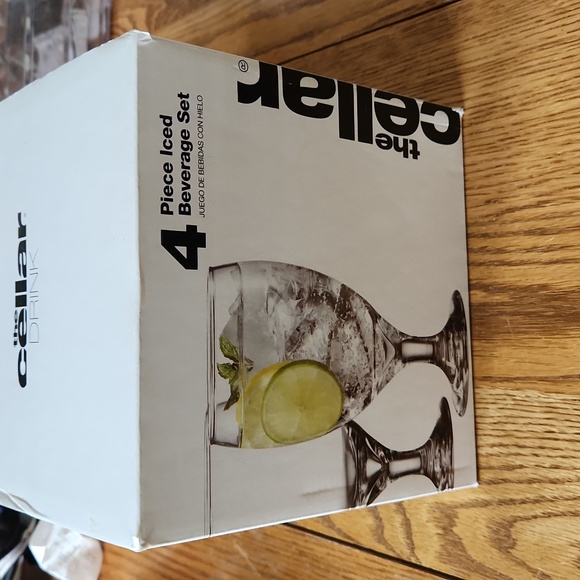 The Cellar by Macy's 4 Piece Iced Beverage Set glasses, never used. - Picture 1 of 5